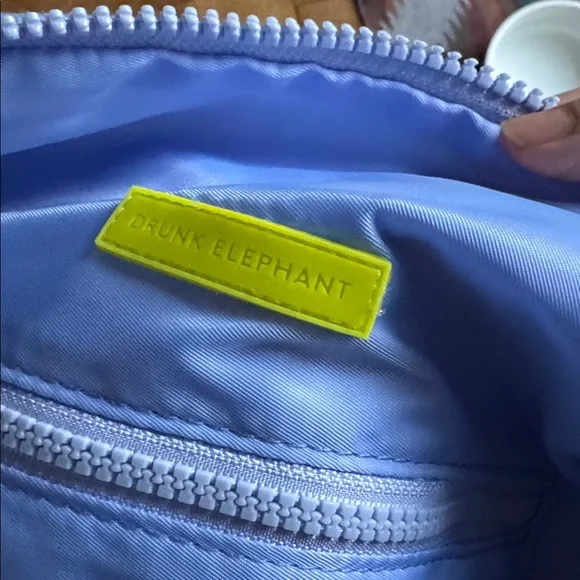 Drunk Elephant Trunk 9.0 duffel bag - Picture 6 of 11